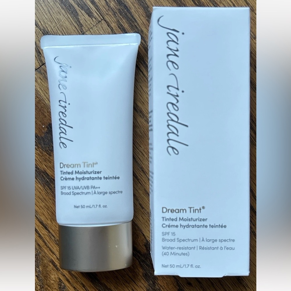 Jane Iredale Dream Tint Tinted Moisturizer SPF 15 - Light New Exp 1/2026